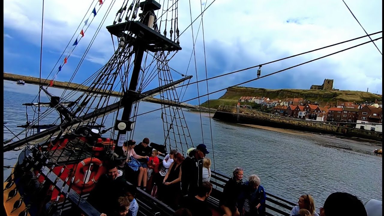 whitby pirate boat trips