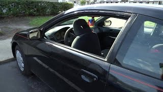 Car burglars target apartment complex