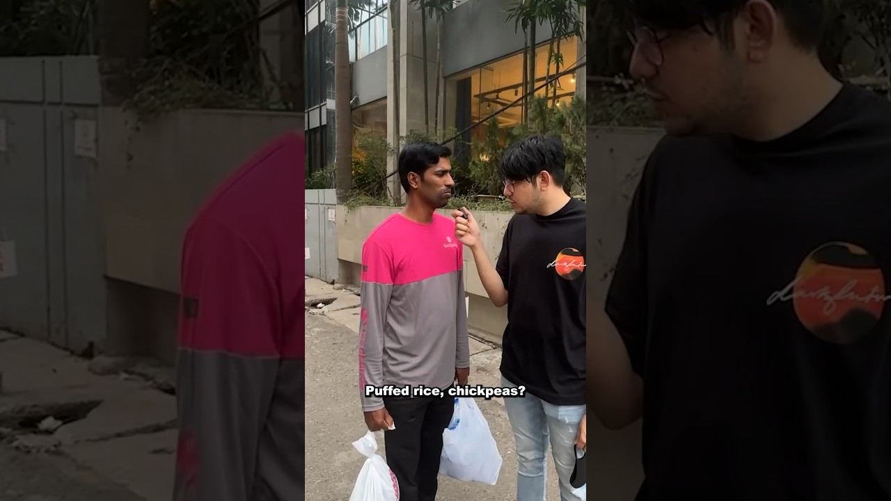 Asking the FoodPanda Rider what I EAT for IFTAR