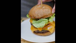 How to make double cheeseburger|ساندويش تشيز برجر Shorts