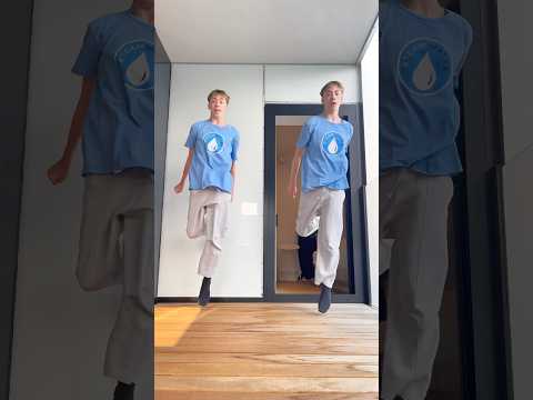 ESTA NOCHE DANCE WITH MY TWIN Shorts