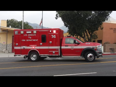 LAFD Rescue 74 Responding