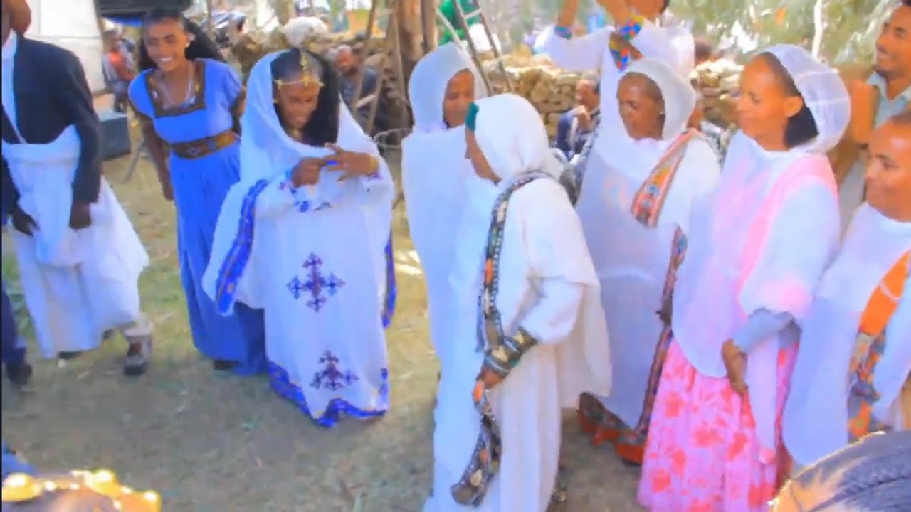 ደስ ዝብል አብ ክርስትና ውላደም ይበል ውራይ