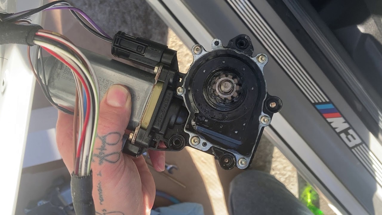 BMW e36 (M3) Diagnosing Faulty Window Motor — Symptoms (Video 2 of 3