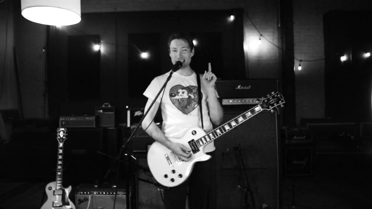 Guarda The Dirty Nil - LET 'ER RIFF S4: Hero Narrative su YouTube Guarda The Dirty Nil - LET 'ER RIFF S4: Hero Narrative su YouTube