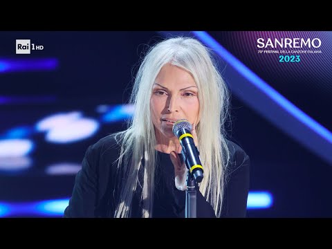 Sanremo 2023 - Anna Oxa canta &#039;Sali&#039;