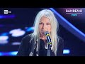 Capture de la vidéo Sanremo 2023 - Anna Oxa Canta 'Sali'