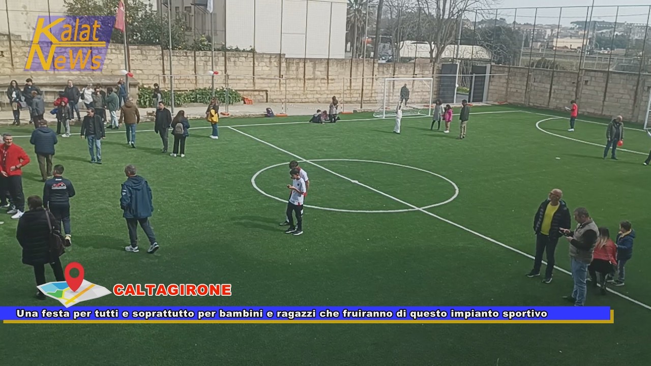 Caltagirone, Nicola Legrottaglie e Aldo Baglio all'inaugurazione del campo parrocchiale S  Anna