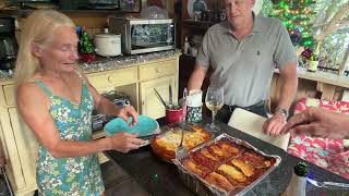 Celebrity Christmas Dinner and Guest at the Tiki Hut, Boynton Beach, Fl Net Worth