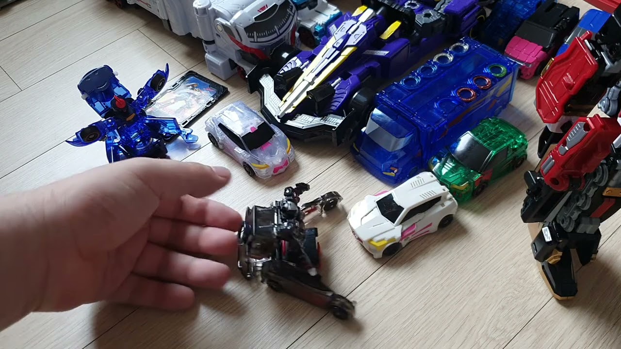 신카리온 건담빌드다이버즈사라 메탈카드봇 파워레인저 붐붐포스 터닝메카드 갓 