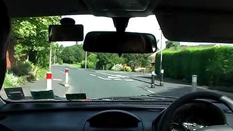 Junctions - Give Way Junction (Turning Left At).mpg