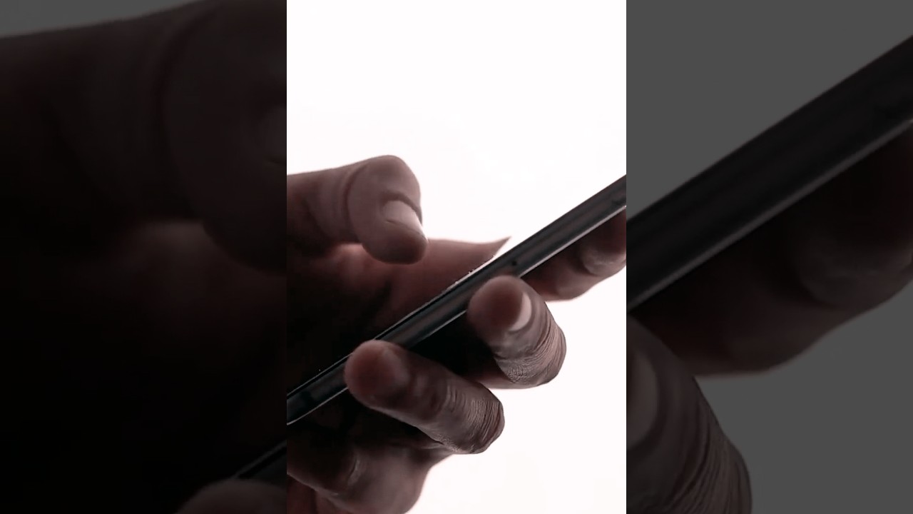 Ever Wonder How Your Smartphone Touchscreen Works? Here’s the Science!