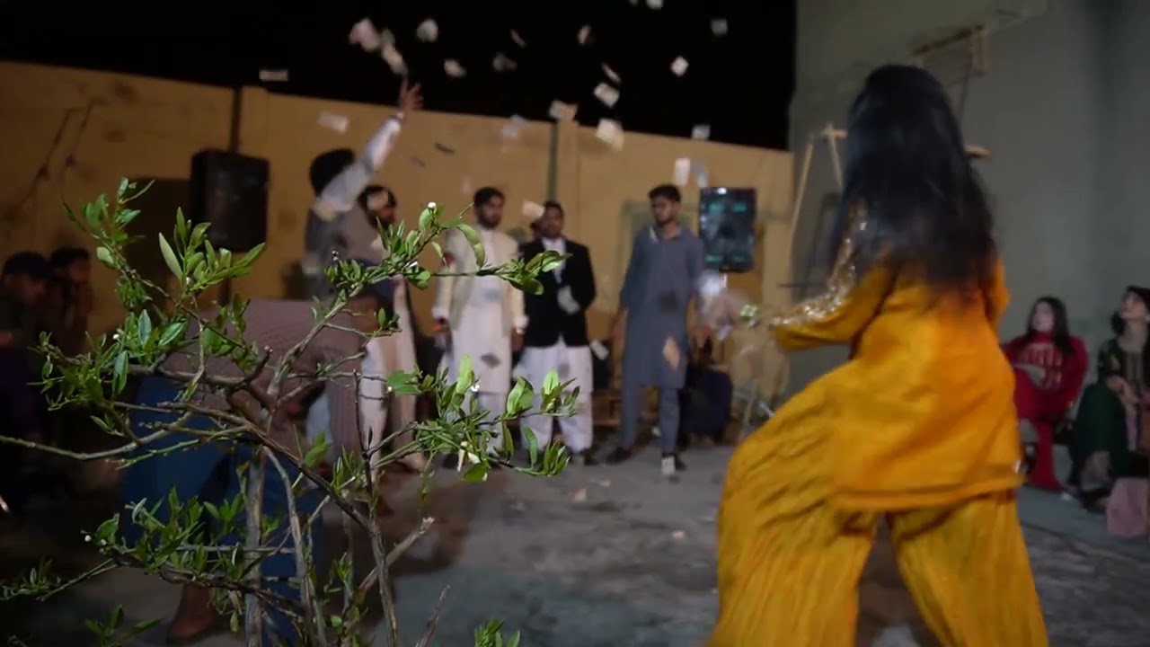  Shadi program mujra//Punjabi song//Jind Vech Ke Mujra 💃 Pakistani Wedding Mujra Dance 2026