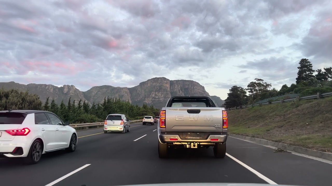 Driving Cape Town - Morning Rush Hour Commute - Southern Suburbs - 4K HDR