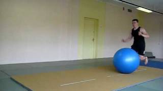 PALLITRIKK- EXERCISE BALL TRICK!