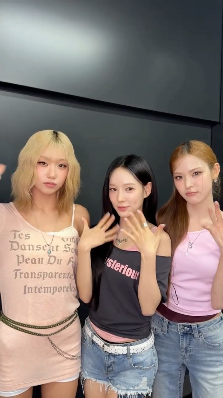 yuami♡ izna こっち向いて naya🩵 #izna #이즈나 #MAI #RYUSARANG #CHOIJUNGEUN