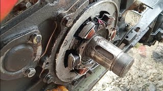 Power tiller engine crankshaft uninstall very easy/How to remove crankshaft of 12 hp China engine.