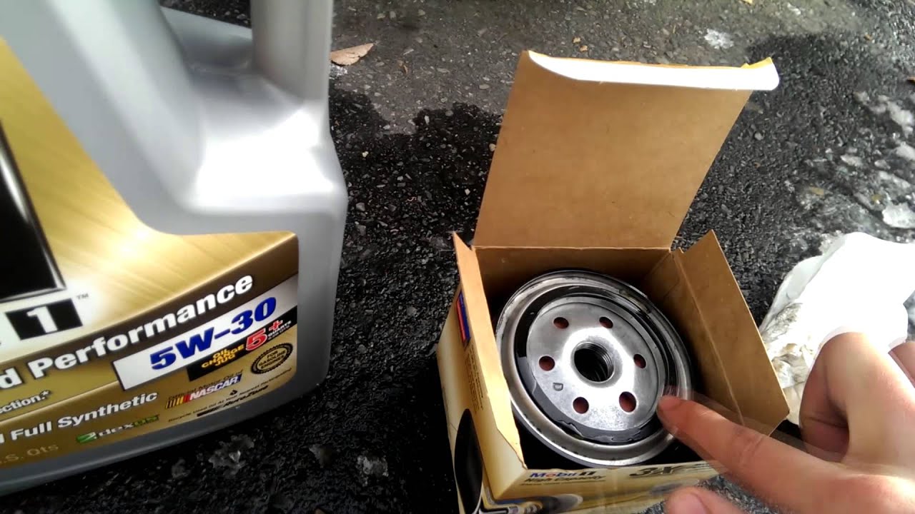 How do you change the oil in a 2004 Jeep Cherokee?