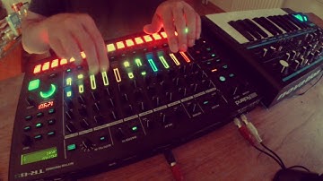 SYLYS // Live techno // Roland TR-8S + BassStation