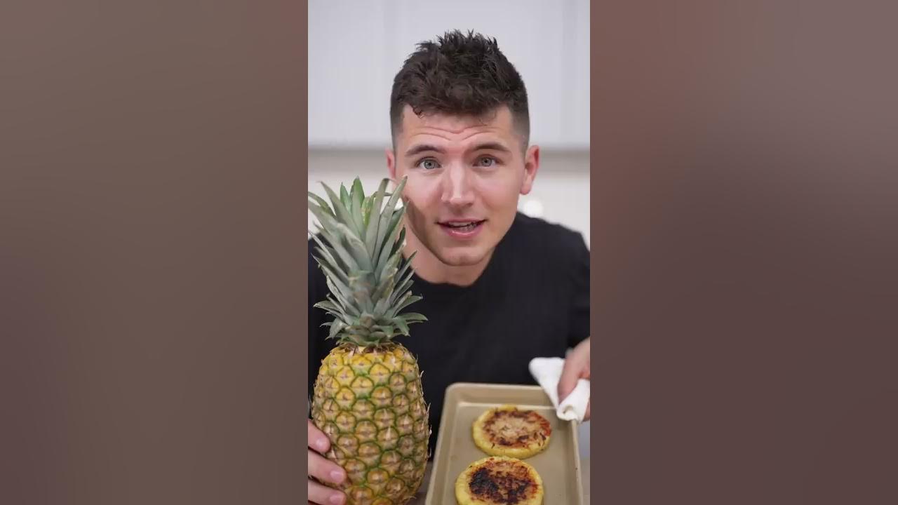 nick.digiovanni likes pineapple on #pizza #gordonramsay, idiotic sandwich