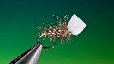 Tying a Sugar cube hares ear emerger with Barry Ord Clarke