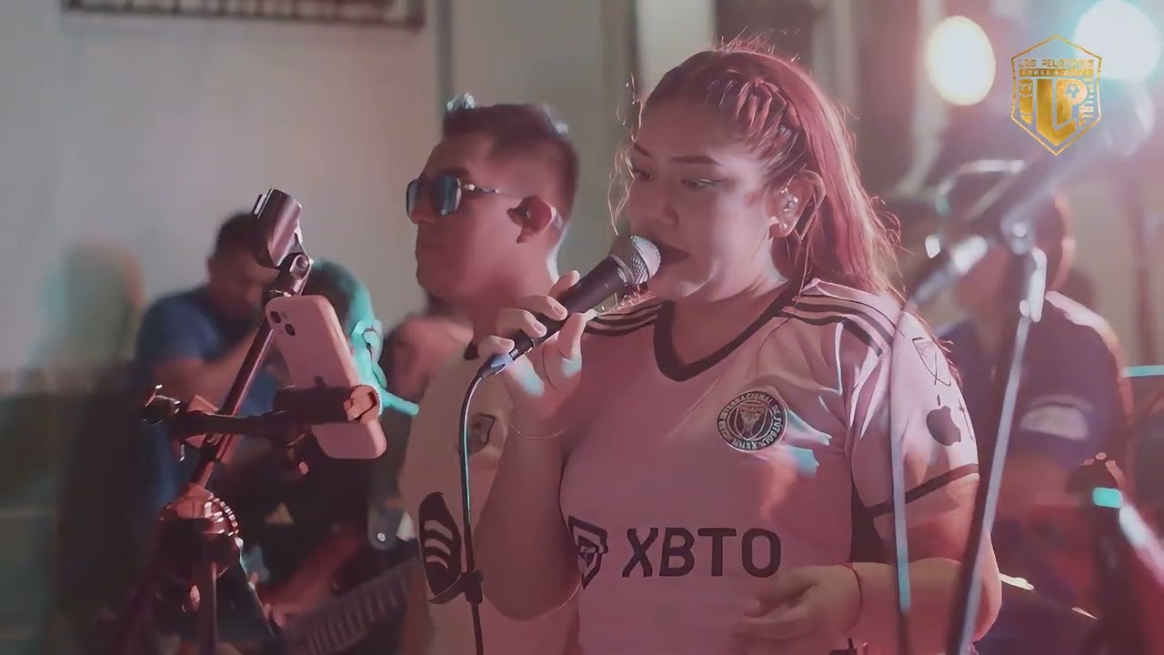 PELOTEROS RUMBA Y SALSA - MIX QUE TIENE ELLA / CUANDO SE AMA