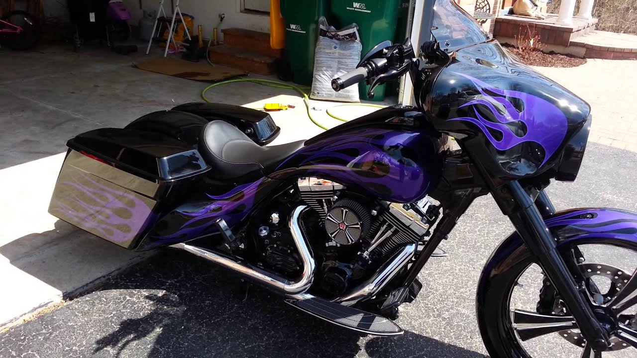 09 Street glide custom bagger with Andrews 37h cams 23
