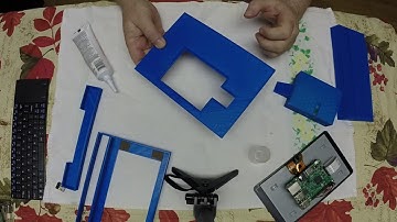 Raspberry Pi 3 Mini Computer using 3D Printed Housing with 7" Display