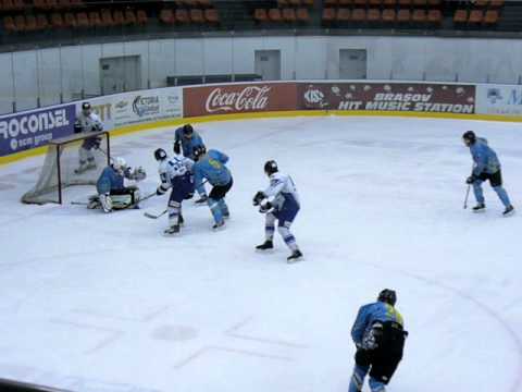 HSC Csikszereda - Corona Brasov Fenestela 68 rezultat 4 - 6 hockey fights