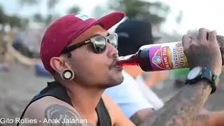 Terbaru Story wa santai di pantai