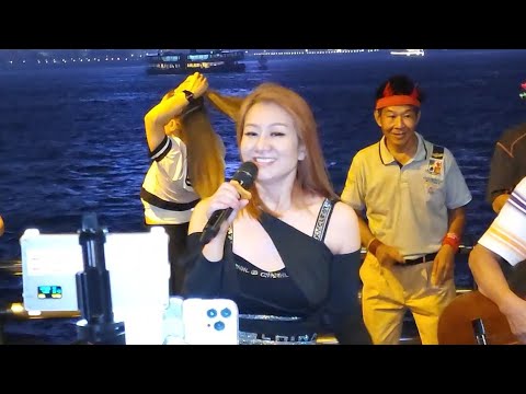 芯儀(香港三公主)🎶🎼🎤~音樂共享〈千紙鶴〉尖沙咀文化中心廣場-2023.09.07