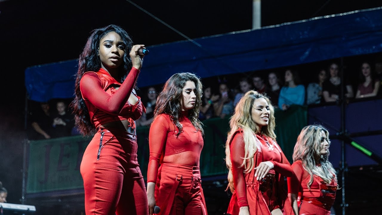 Fifth Harmony - Big Bad Wolf (Family Gras 2017)