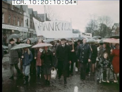 Northern Ireland Peace Parade | IRA Parade | Belfast - drawing the line | This Week | 1976
