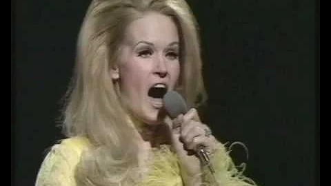 Lynn Anderson - I Beg Your Pardon, I Never Promised You A Rose Garden (BBC Top Of The Pops) - DayDayNews