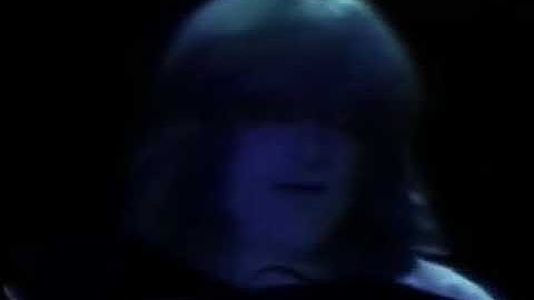 Led Zeppelin -  Everybody Makes It Through