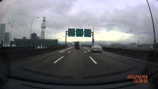 大驚!!! 出大事了~~20150204 10 55 親眼目睹復興航空B22816墜落   YouTube