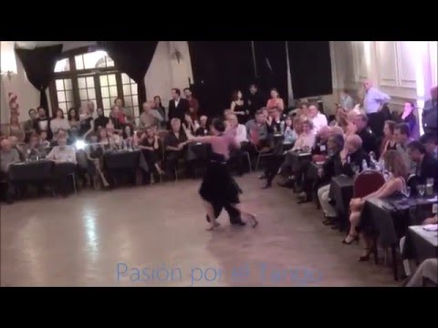 NATALIA PUCCIONI y FACUNDO BARRIONUEVO Bailando la Milonga ESTAMPA DE VARÓN en la MILONGUITA
