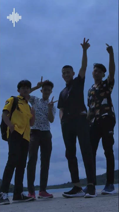 JANGAN MENUNGGUKU. AKU TIDAK AKAN MEMILIH MU KARENA AKU TAHU KAMU BUKAN TEMPE