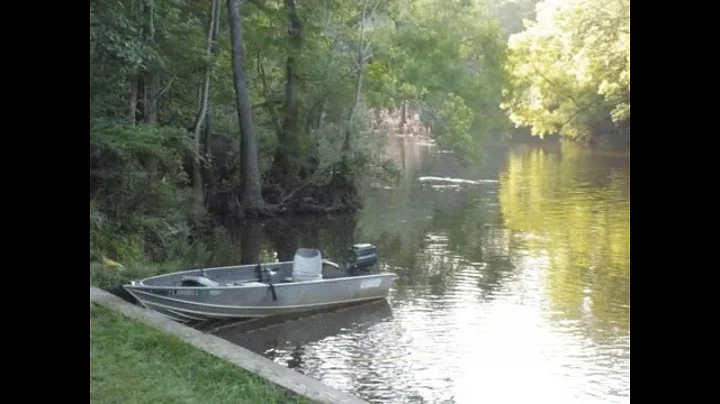 Boat Ride on Holmes Creek near Vernon Fl.