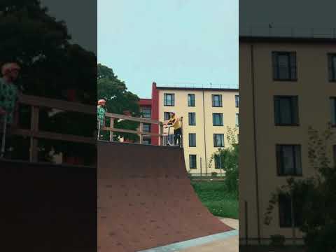 😱 Не верю, что сделал этот трюк на этой фигуре  #трюкиНаСамокате