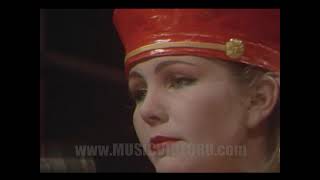 Coconuts - Did You Have To  Love Me  ( Superclassifica Show 1983 )