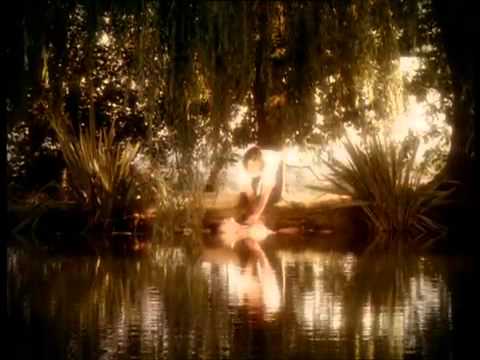 Kylie Minogue - Where The Wild Roses Grow (With Nick Cave and the Bad Seeds)