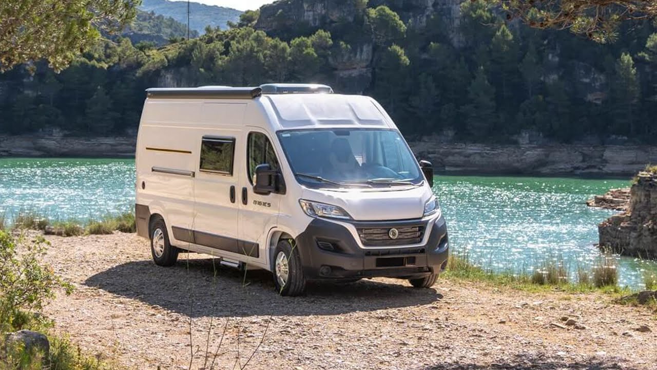 6 Meter Campervan mit Läbgsbetten