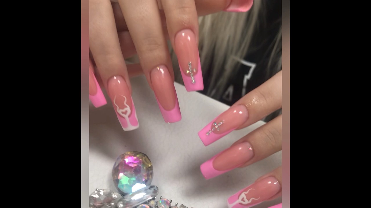 Маникюр в Перово💅🏻#наращиваниеногтей#nail#design#маникюр#ногти# ...