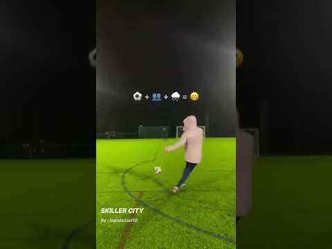 Football x Rain = 😍#shorts#football#skill#goals#brazil##reels#funnyfootball#aesthetic