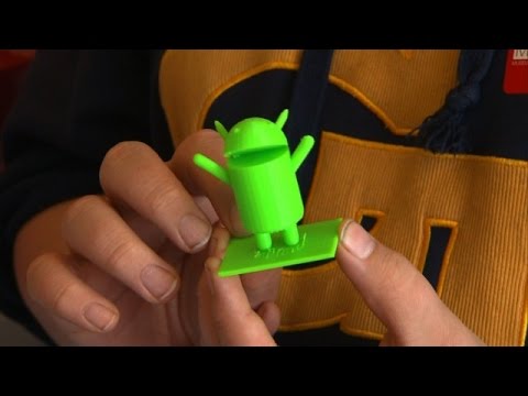 Whiz kids learn how to 3D print the Android robot!