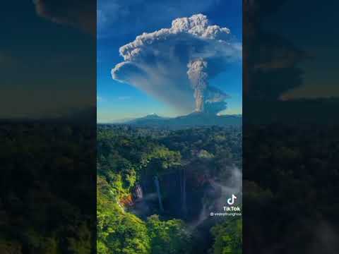 วีดีโอ: รูปแบบใดภายในปล่องภูเขาไฟขนาดใหญ่?