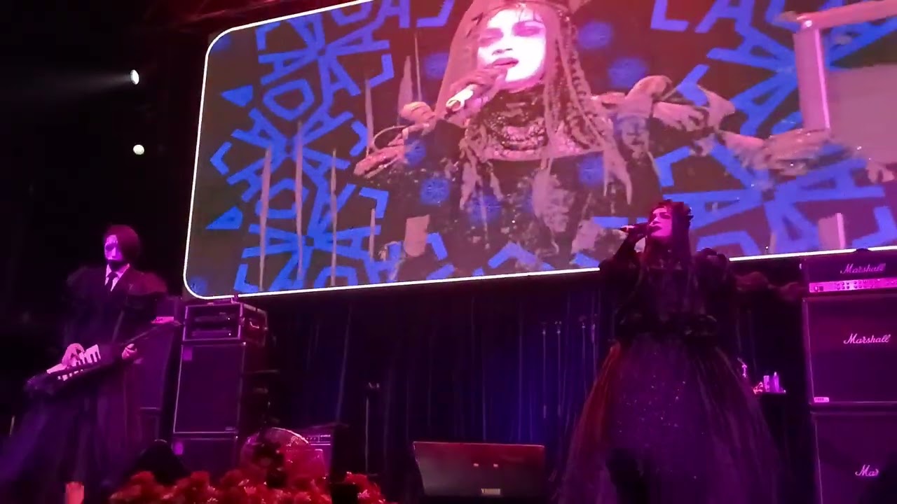 Schwarz stein en Chile 2025 - Perfect Garden , LOVER