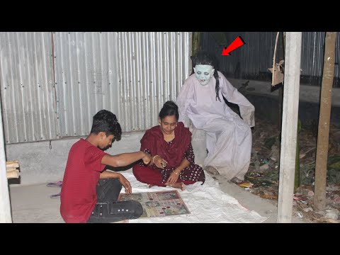 viral Prank Pocong bocil lagi tidur ngakak🤣 on Cute Girl