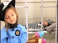 Eva Pretend Play Police Kids Toys. Ice Cream toys!!! Ева играет в профессии!!!